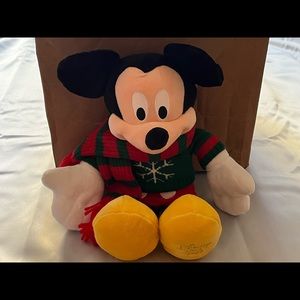 2009 Disney Store Mickey Mouse Holiday Plush